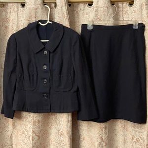 Women’s vintage 2 pc navy blue suit. Mann - Equin by Suitmaster Classics.Unlined